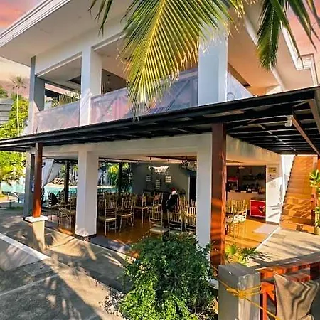 Bakawan Hideaway Resort & Restaurant